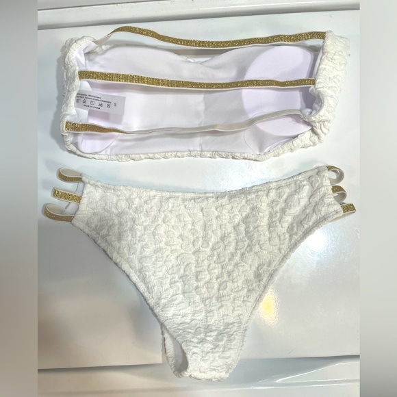 White & Gold Bikini - Picture 2 of 2